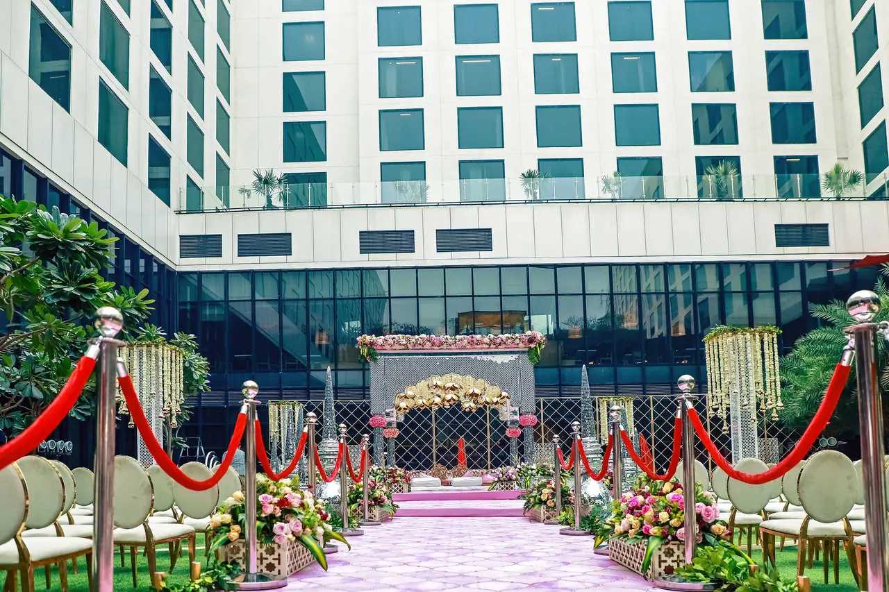 Pullman New Delhi Aerocity